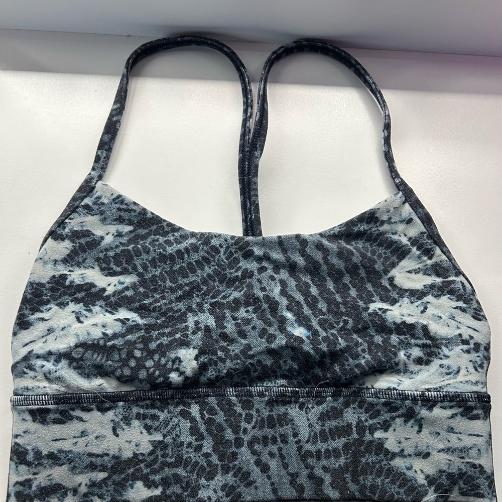 Lululemon size 4 bra